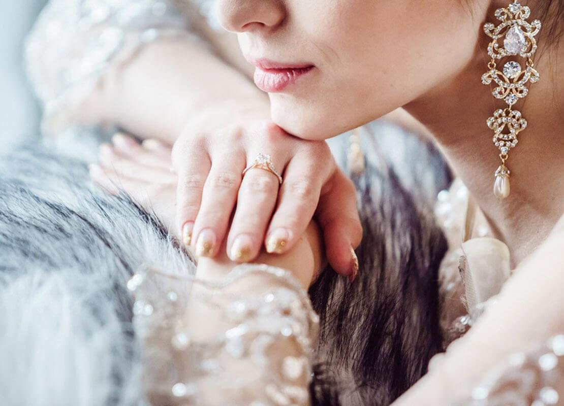 Celebrity Daughter Opens Up About Having Her Eye Color Changed